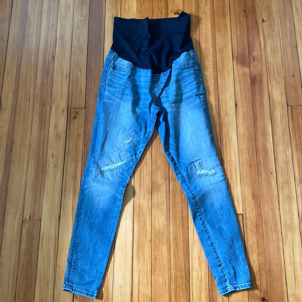 EUC Liz Lange Maternity Jeans S